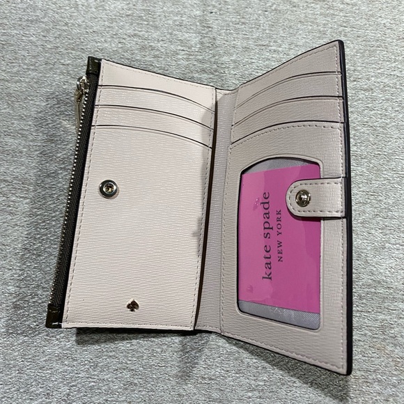 NWT Kate Spade small bifold wallet - Picture 4 of 6